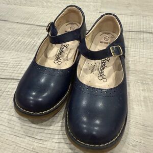 FootMates Classic Navy Mary Jane Shoes